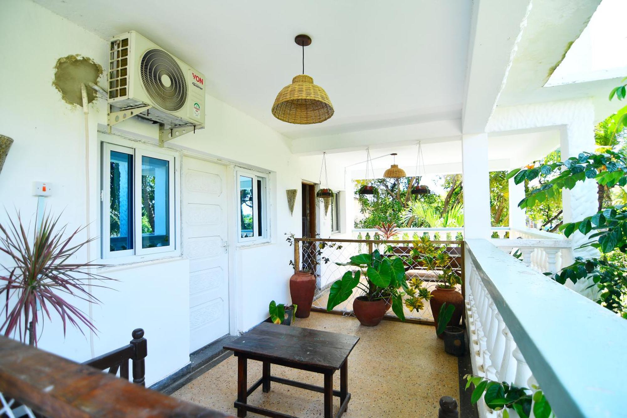 Tulia House Backpackers Hostel Mombasa Bagian luar foto